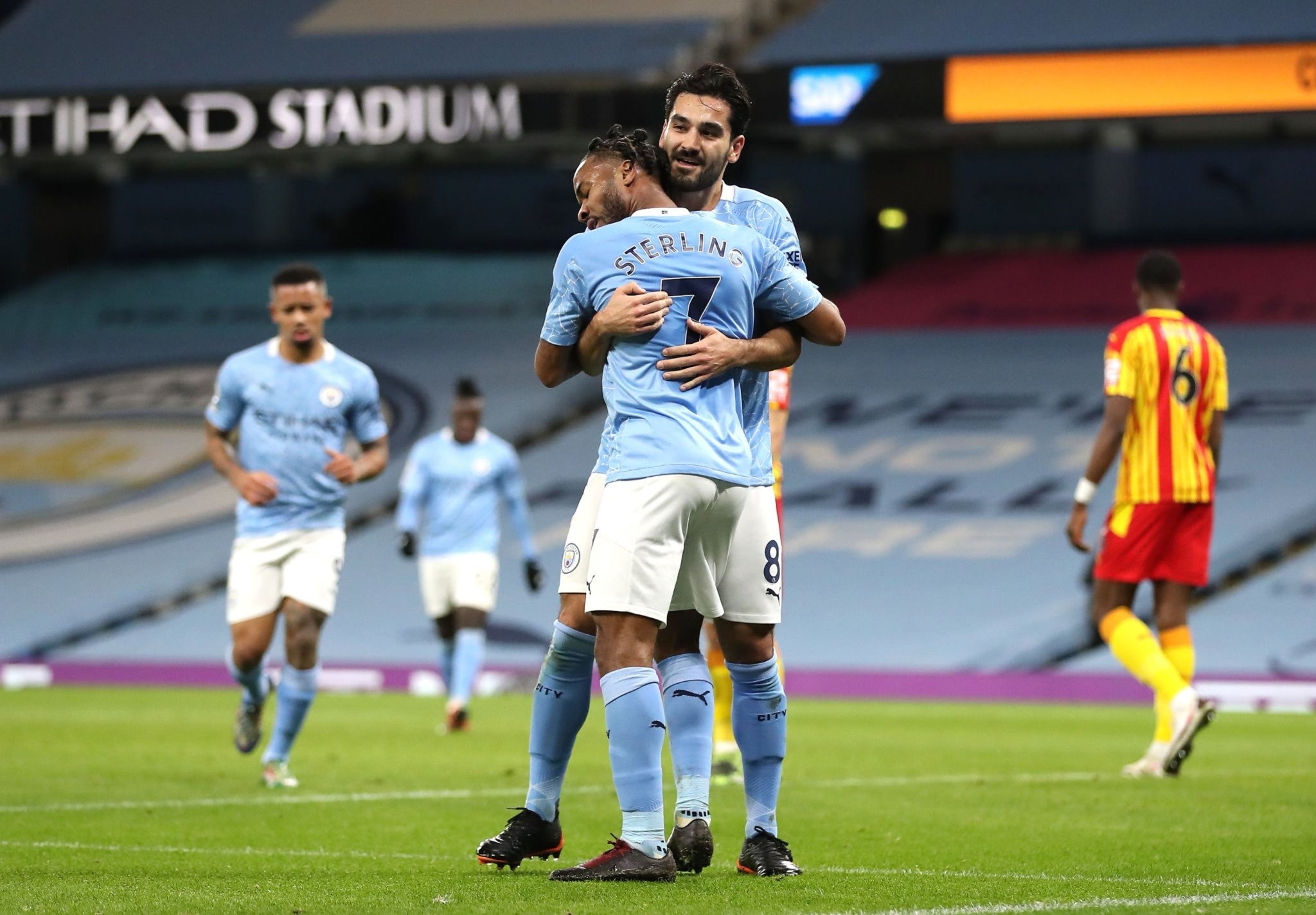 的场上表现 的场上表现